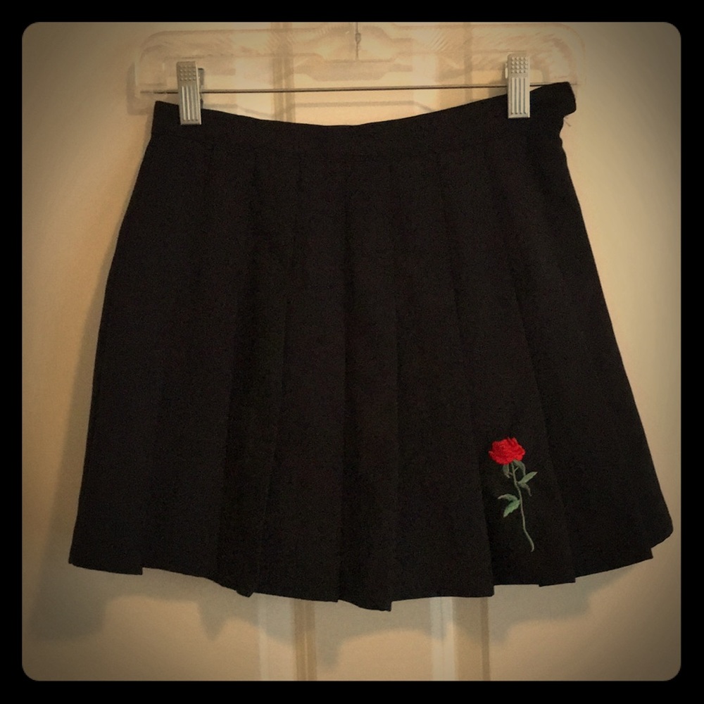 Pleated miniskirt